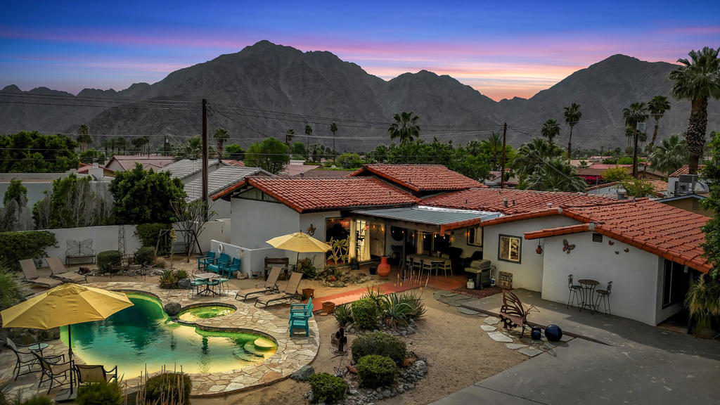 52426 Avenida Mendoza