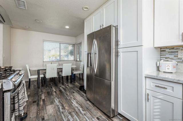 2749 Pikake St, San Diego CA: https://media.crmls.org/mediaz/15b83cf6-c52a-454b-a4c8-4d799f64cf0d.jpg