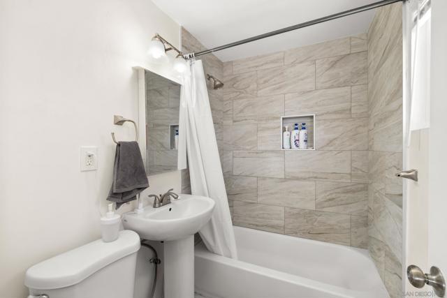 3754 56 Riviera Dr, La Mesa CA: https://media.crmls.org/mediaz/15b84b93-e535-4bf5-8501-12cb187b02fd.jpg