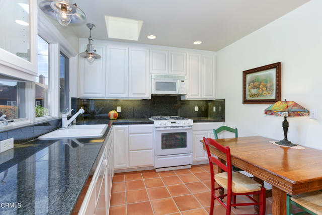 Detail Gallery Image 24 of 40 For 113 Fourth Ave, Santa Cruz,  CA 95062 - 4 Beds | 2/2 Baths