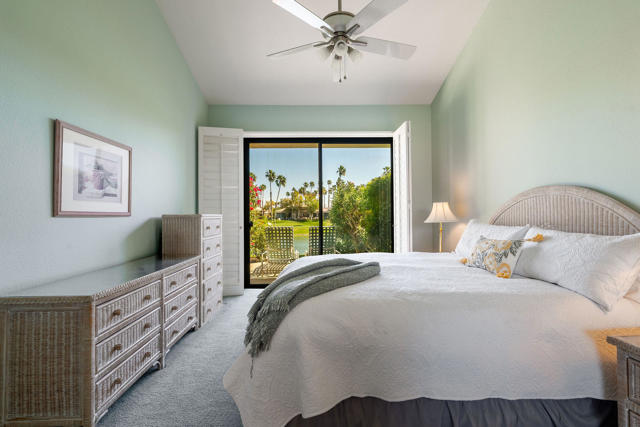 54396 Shoal Creek, La Quinta CA: https://media.crmls.org/mediaz/15b90787-f6e0-451c-9434-ded550062d45.jpg