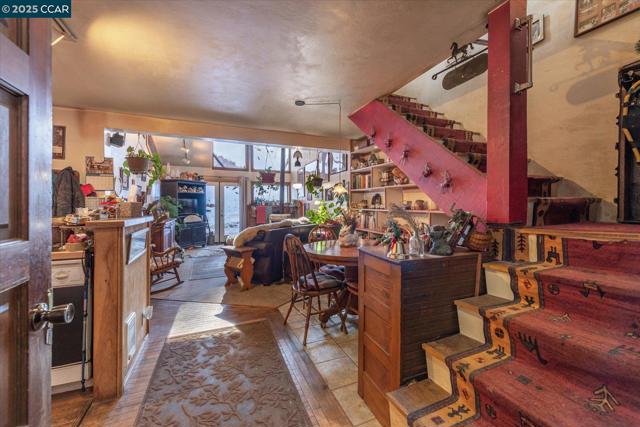 2201 Scott Peak Pl 49,  CA: https://media.crmls.org/mediaz/15b90901-9cac-49e1-a3bc-dc5ec0a1364d.jpg