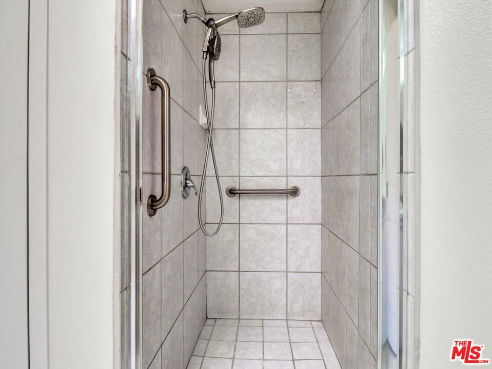 MLS #25594941 image #25