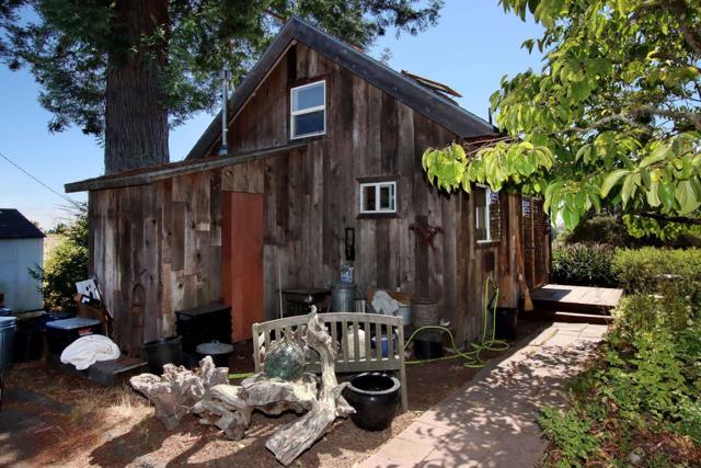 46 Valley View Road, Watsonville CA: https://media.crmls.org/mediaz/15b957c1-4dec-48d5-afbc-265918dcfcde.jpg