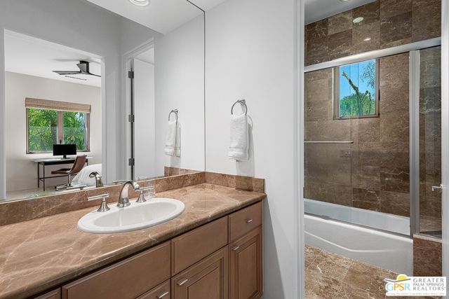 27 Ambassador Circle, Rancho Mirage CA: https://media.crmls.org/mediaz/15b98520-aadb-45b6-90bb-30f3e7496752.jpg