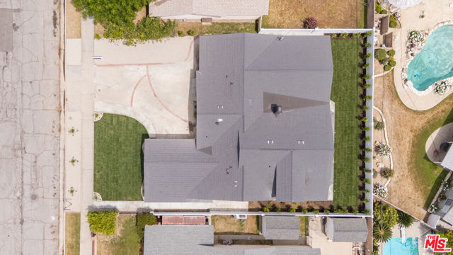 22250 Strathern Street, Canoga Park CA: https://media.crmls.org/mediaz/15bb6fb8-64ee-40ca-b7d3-0dad23fc9ce0.jpg