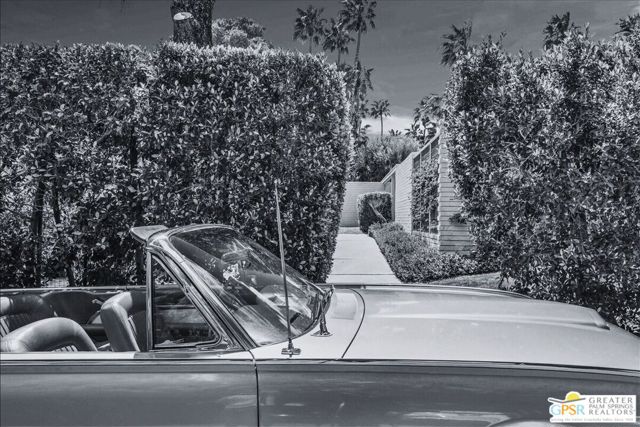 360 Cabrillo Road, Palm Springs CA: https://media.crmls.org/mediaz/15bb7b5c-7017-4ab2-8fe4-0846b63be1fa.jpg