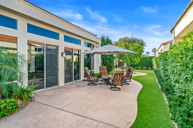 75295 St Andrews Court, Indian Wells CA: https://media.crmls.org/mediaz/15bc241f-e036-4f2c-995c-65fb06b8ddd9.jpg