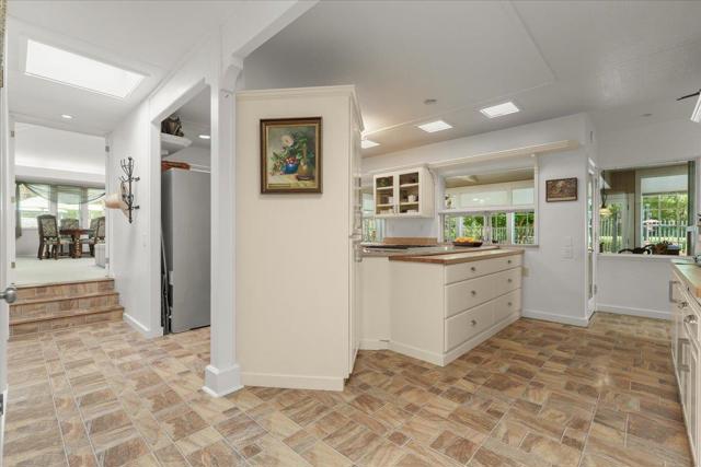 4711 Old San Jose Road, Soquel CA: https://media.crmls.org/mediaz/15bd017e-5835-4dcb-9886-cb2730eb55fb.jpg