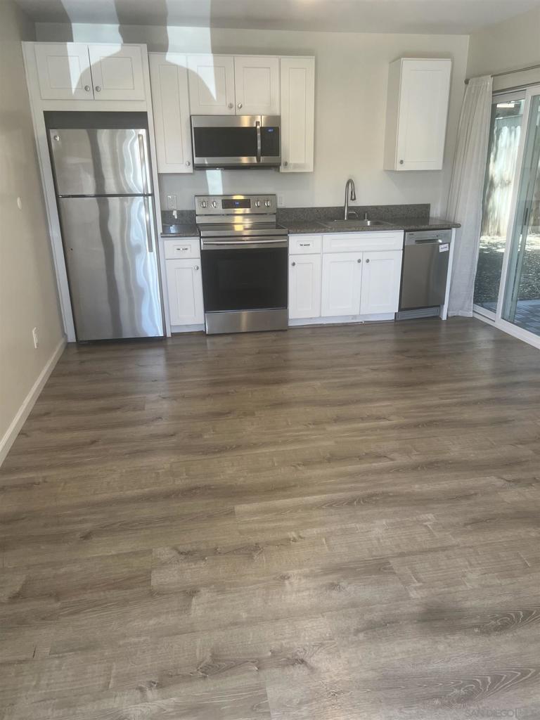 6339 Malcolm Drive - photo 2