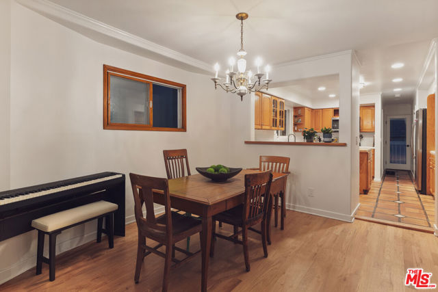 118 Fraser Avenue photo 6