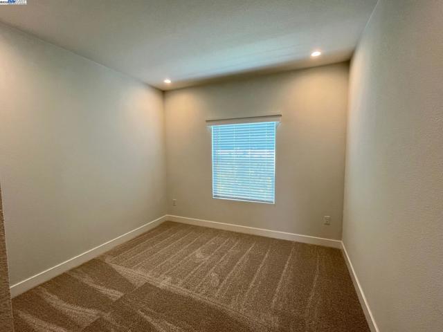 1587 Delemos Ave, Hayward CA: https://media.crmls.org/mediaz/15c00554-9423-4205-9842-a1ad50ea9a27.jpg