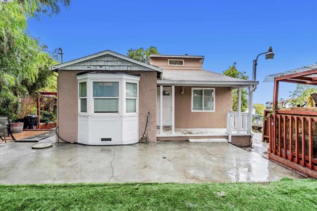 Image 1 of 23 For 22967 Maud Ave
