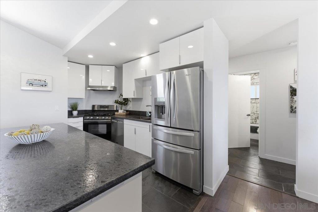 5447 Soledad Rd - photo 10