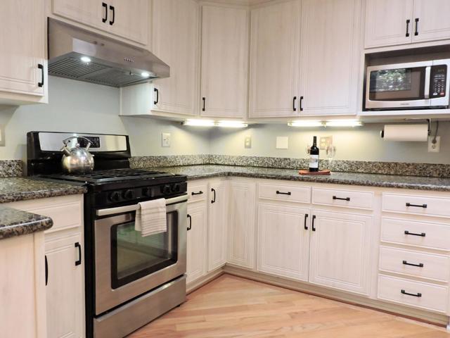450 Bernstein Drive, Boulder Creek CA: https://media.crmls.org/mediaz/15c08c7f-e5ae-40fd-98c8-3bb2dcc71a6d.jpg