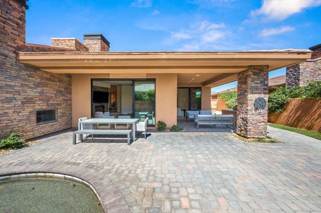 50380 Via Serenidad, La Quinta CA: https://media.crmls.org/mediaz/15c1c257-71f4-4030-b420-cd27059d5c85.jpg