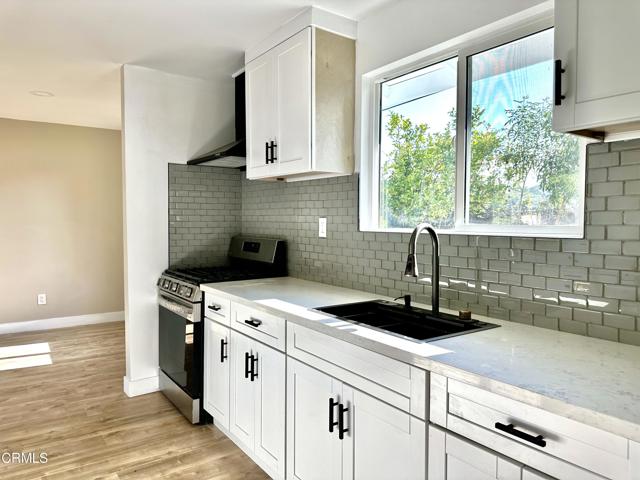 5063 Cypress Lane, Ventura CA: https://media.crmls.org/mediaz/15c24462-8c0e-4758-b17e-a8c8108981c1.jpg