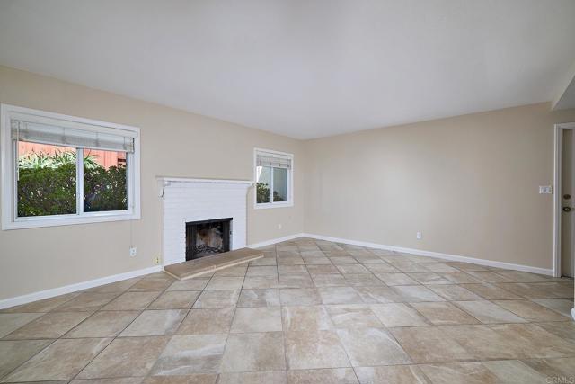Detail Gallery Image 4 of 26 For 723 Fresca Ct, Solana Beach,  CA 92075 - 3 Beds | 2 Baths
