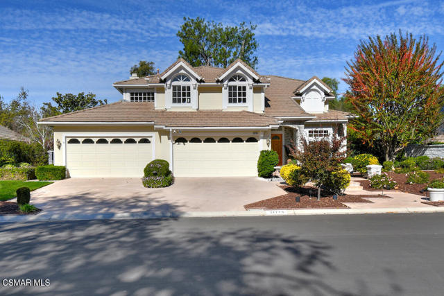 31775 Oak Ranch Court, Westlake Village CA: https://media.crmls.org/mediaz/15c3e729-02f2-48fb-80e4-72719b7d3db0.jpg