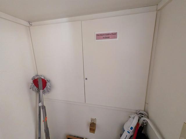 Detail Gallery Image 13 of 22 For 2130 E 8th St, National City,  CA 91950 - 3 Beds | 2/1 Baths