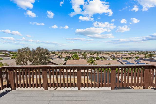 28303 Pinyon Pine Court, Menifee CA: https://media.crmls.org/mediaz/15c6df56-2998-4612-a088-393e2ddc57a1.jpg