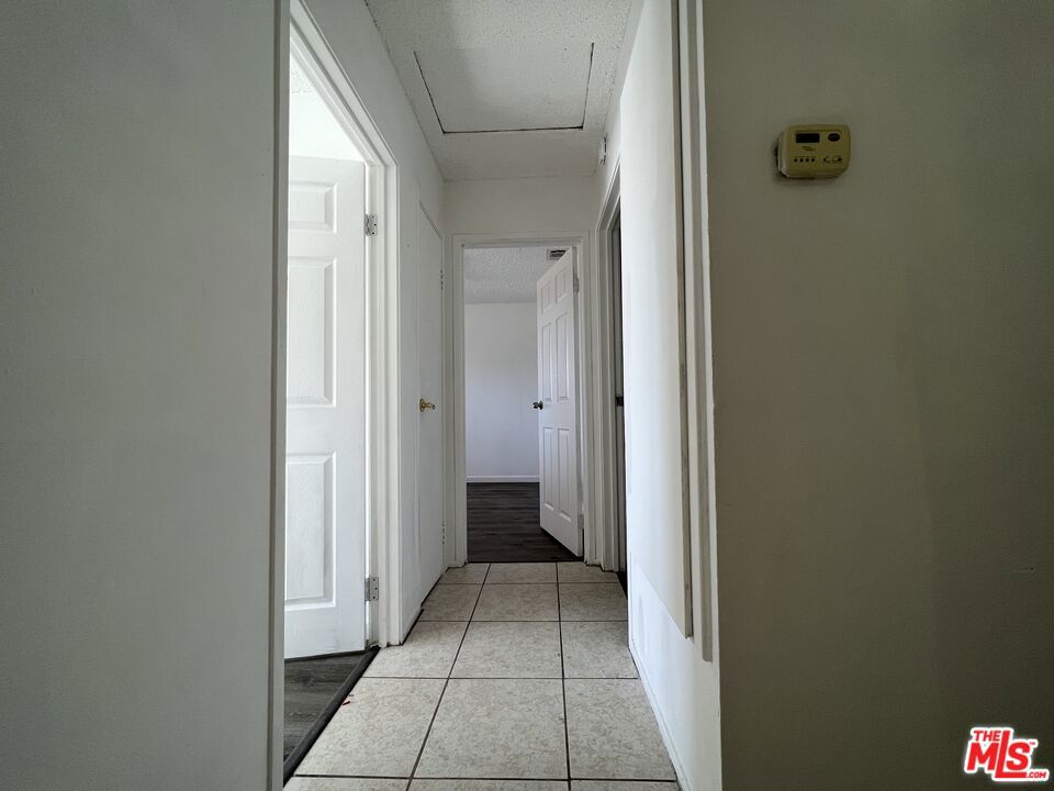https://media.crmls.org/mediaz/15c75be4-df31-4d15-a85c-843fa687271b.jpg?preset=X-Large