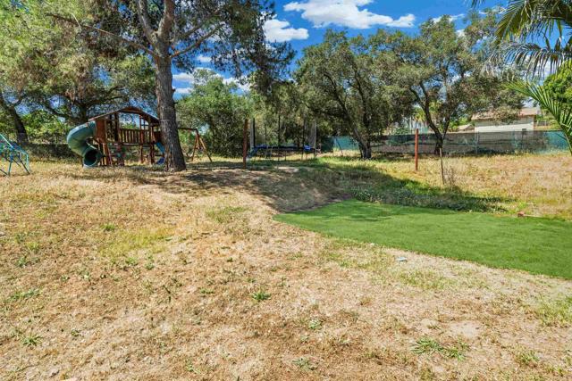 Detail Gallery Image 19 of 25 For 3605 Olive Hill Rd, Fallbrook,  CA 92028 - 3 Beds | 2 Baths