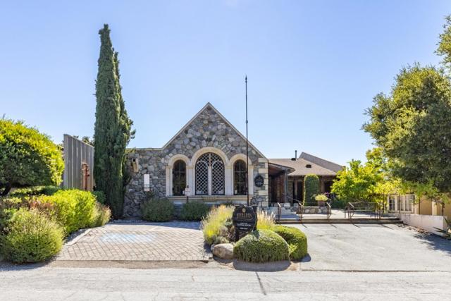 20300 Cachagua, Carmel Valley CA: https://media.crmls.org/mediaz/15c9f4ea-6514-415e-9d62-7d2b6f201e0d.jpg