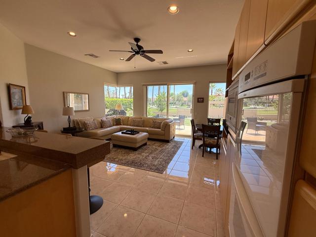 79765 Tangelo, La Quinta CA: https://media.crmls.org/mediaz/15ca84df-4a8a-4960-97ae-6c502cdf3c54.jpg