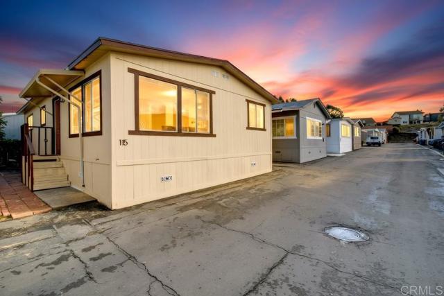 Detail Gallery Image 4 of 42 For 402 63rd St #115,  San Diego,  CA 92114 - 2 Beds | 2 Baths