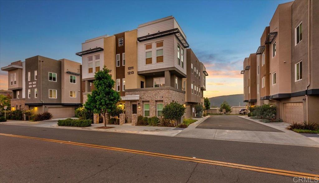 1213 Baker Street - photo 2