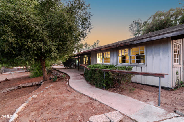 Detail Gallery Image 22 of 51 For 10400 Mcbroom St, Sunland,  CA 91040 - 3 Beds | 2/1 Baths