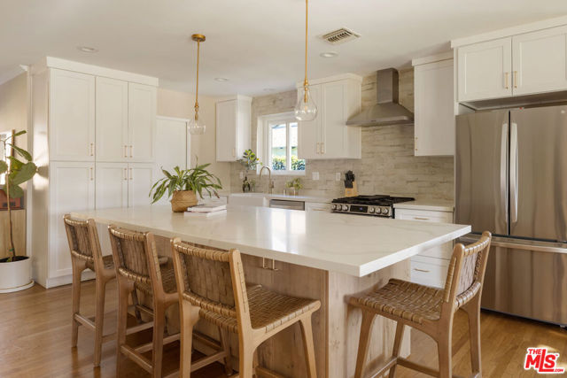 11855 Tiara Street photo 2