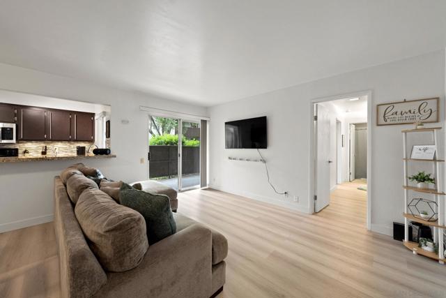 8023 Caminito De Pizza, San Diego CA: https://media.crmls.org/mediaz/15ceb7e5-7297-4871-8997-fccf62c530d1.jpg