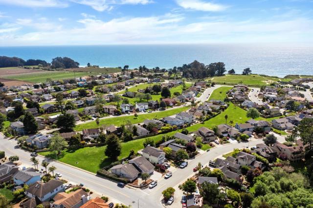 221 Via Lantana, Aptos CA: https://media.crmls.org/mediaz/15cfc2d2-bd34-4940-8dff-9902adc5db4d.jpg