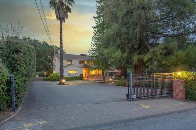 19605 Glen Una Drive, Saratoga CA: https://media.crmls.org/mediaz/15cfdf53-04ab-41a6-ab4a-ce698cb9995e.jpg