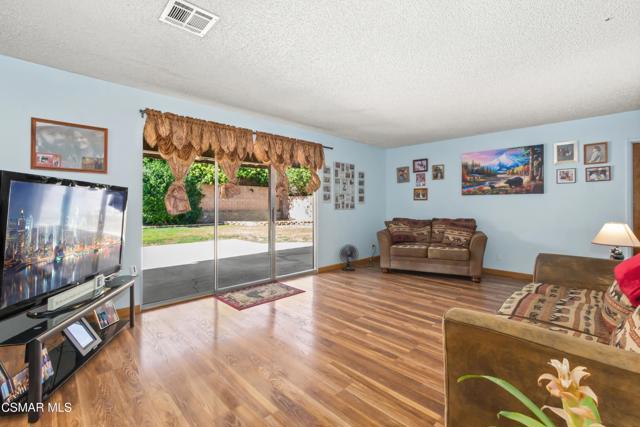 1137 Los Serenos Drive, Fillmore CA: https://media.crmls.org/mediaz/15d079f6-b342-4eb5-9f2f-5f2d11dd7037.jpg