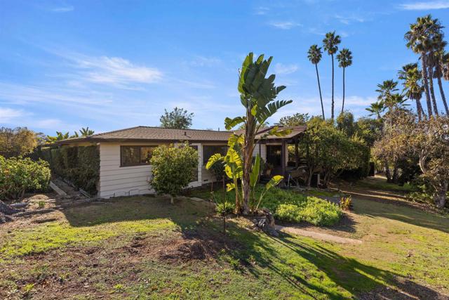 Detail Gallery Image 8 of 61 For 1520 via Rancho Pkwy, Escondido,  CA 92029 - 3 Beds | 3 Baths