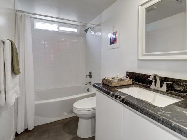 27420 Avenida Quintana, Cathedral City CA: https://media.crmls.org/mediaz/15d2c7ab-0b2c-44b0-b64e-2d6542366f5a.jpg