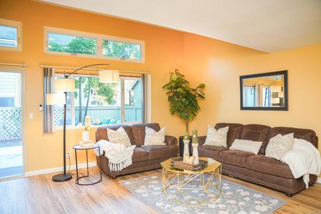 Detail Gallery Image 4 of 43 For 7352 Tooma St #227,  San Diego,  CA 92139 - 3 Beds | 2 Baths