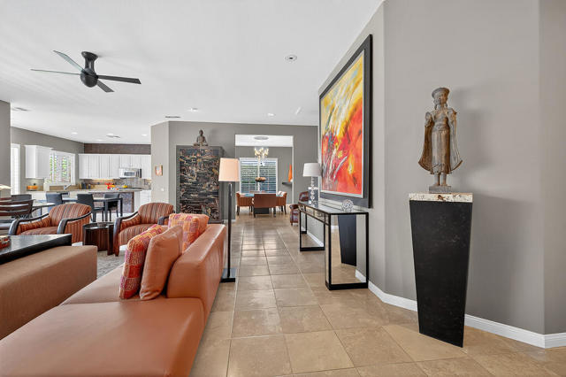 81157 Avenida Sombra, Indio CA: https://media.crmls.org/mediaz/15d40d95-5526-49e3-98bc-77c5c35f054a.jpg