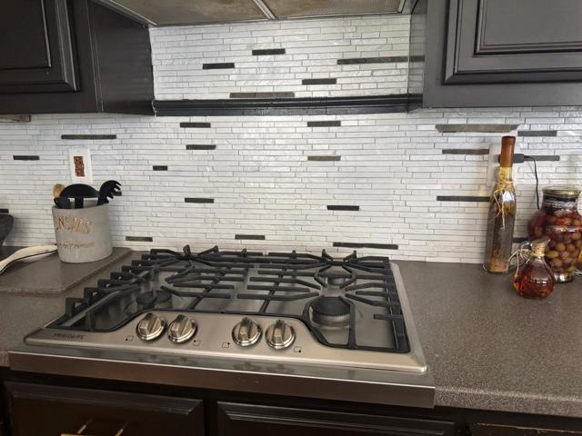 9357 Rodeo Drive, Gilroy CA: https://media.crmls.org/mediaz/15d4e256-bc53-4a28-9476-613b9bef1879.jpg