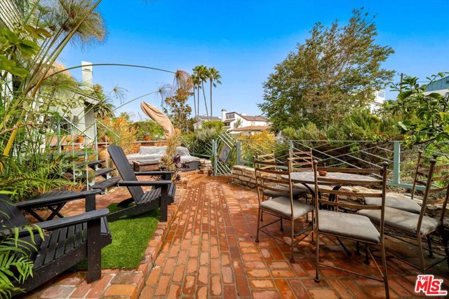 2723 GRAND CANAL photo 4