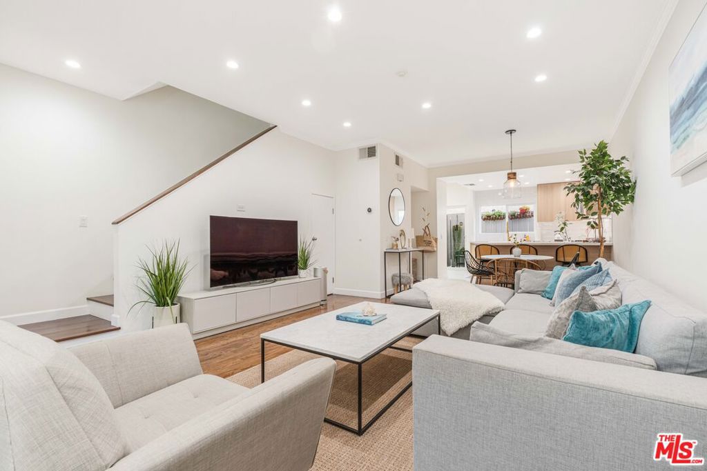 2405 34th Street Unit 27