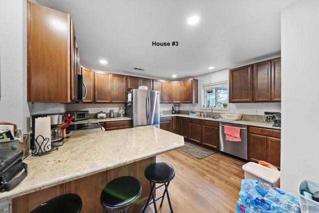 21908 Japatul Ln, Alpine CA: https://media.crmls.org/mediaz/15d6248c-ed09-4b71-8f9c-8f990c4f97de.jpg