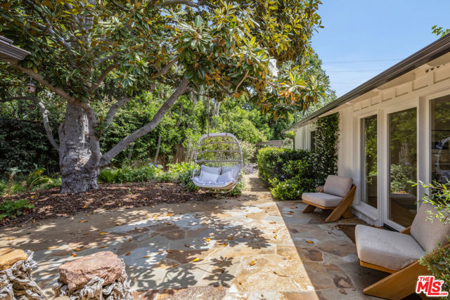 13214 Riviera Ranch Road, Los Angeles CA: https://media.crmls.org/mediaz/15d6387f-4264-447d-bfbd-747a8c79bdb4.jpg