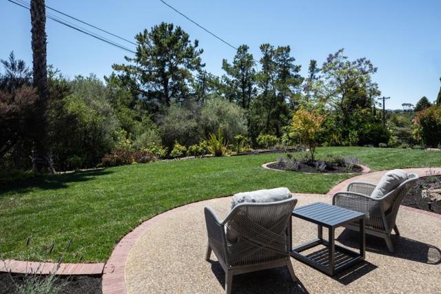 348 Costello Drive, Los Altos CA: https://media.crmls.org/mediaz/15d67256-995e-4b6e-bef7-32989d327ee7.jpg