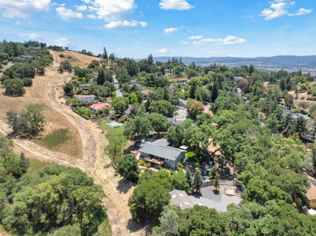 3480 White Oak Court, Morgan Hill CA: https://media.crmls.org/mediaz/15d700f3-d5f1-46ce-8673-8428b6f6ea73.jpg