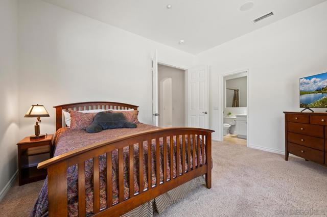 1272 Chateau Montelena, Bonsall CA: https://media.crmls.org/mediaz/15d77c45-83bc-4399-8fa2-c9242f0e09f5.jpg