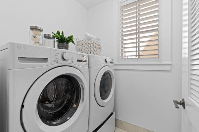 356 Santana Row, San Jose CA: https://media.crmls.org/mediaz/15d87a13-55f3-471a-8b80-e53e63e2abca.jpg